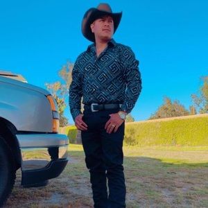 Meet your Posher, Chavez